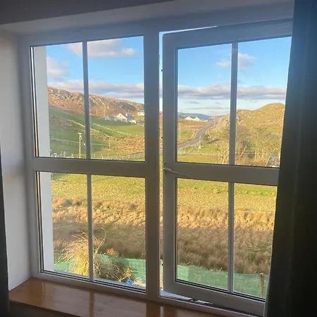 B&B Slieve League House