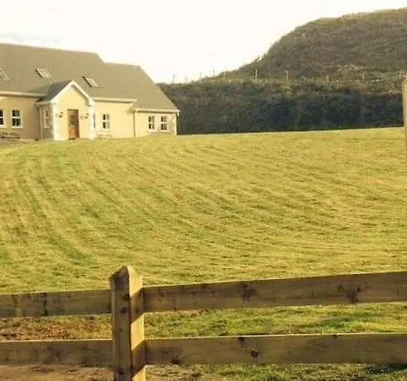 Frühstückspension Slieve League House 3*
